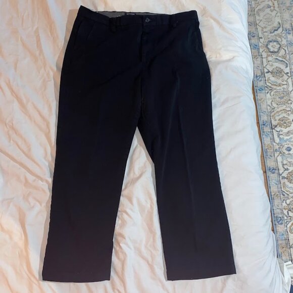 Men's Black Dockers® Workday Classic-Fit Smart 360 FLEX Khaki Pants 38W 29L - Picture 1 of 3